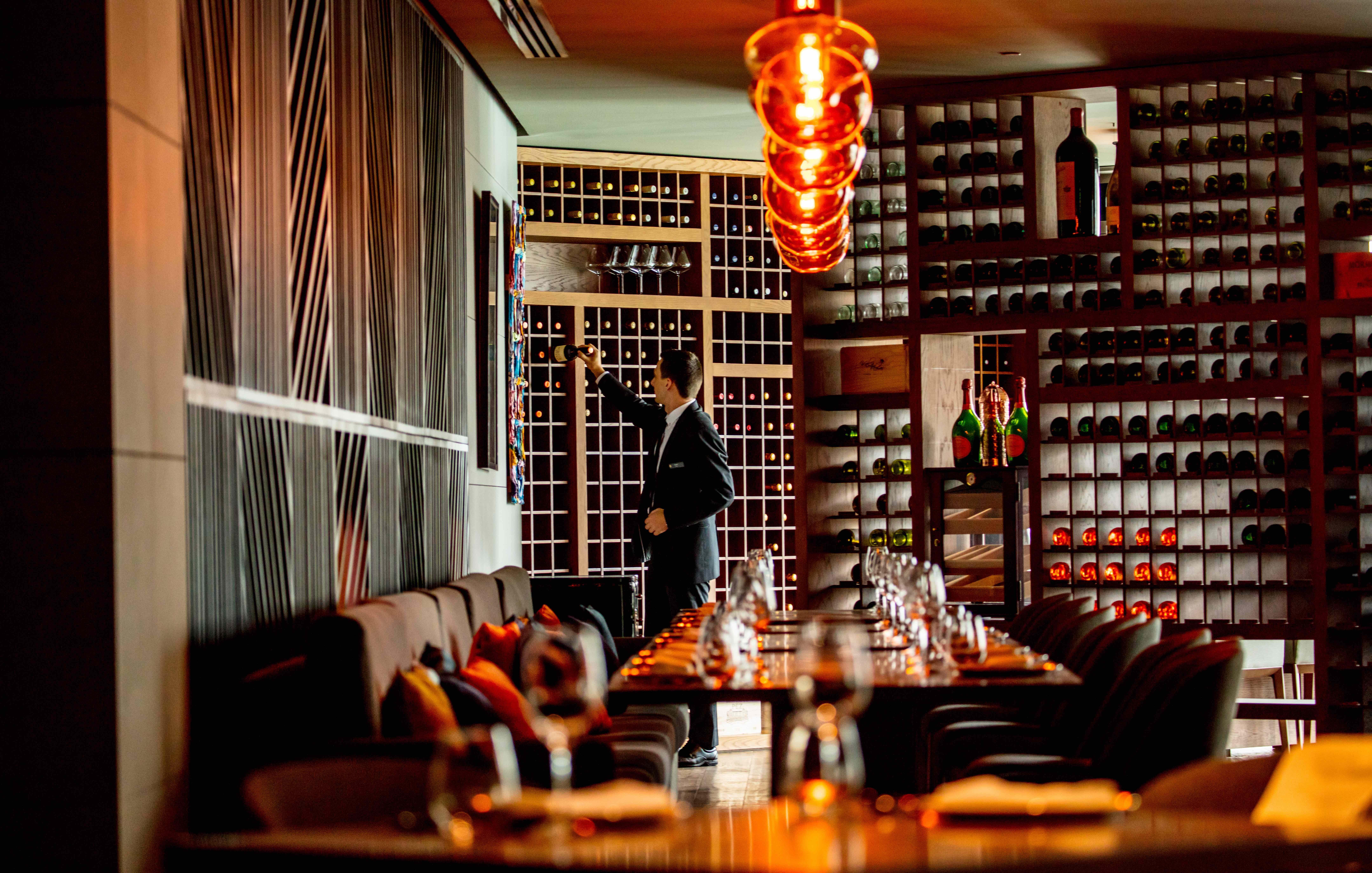 Intercontinental Dubai Marina By Ihg Hotel Kültér fotó Wine cellar at the restaurant