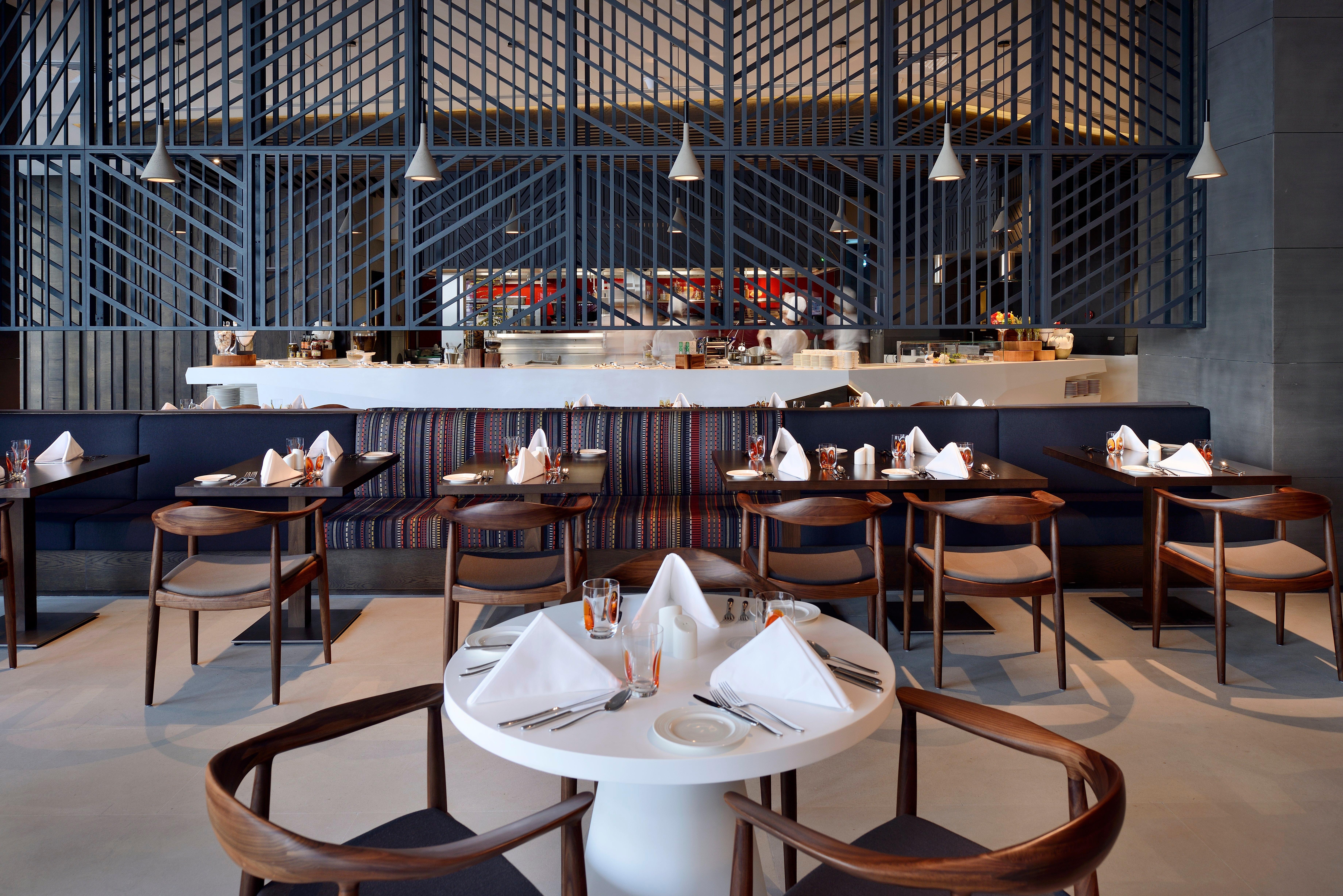 Intercontinental Dubai Marina By Ihg Hotel Kültér fotó The restaurant
