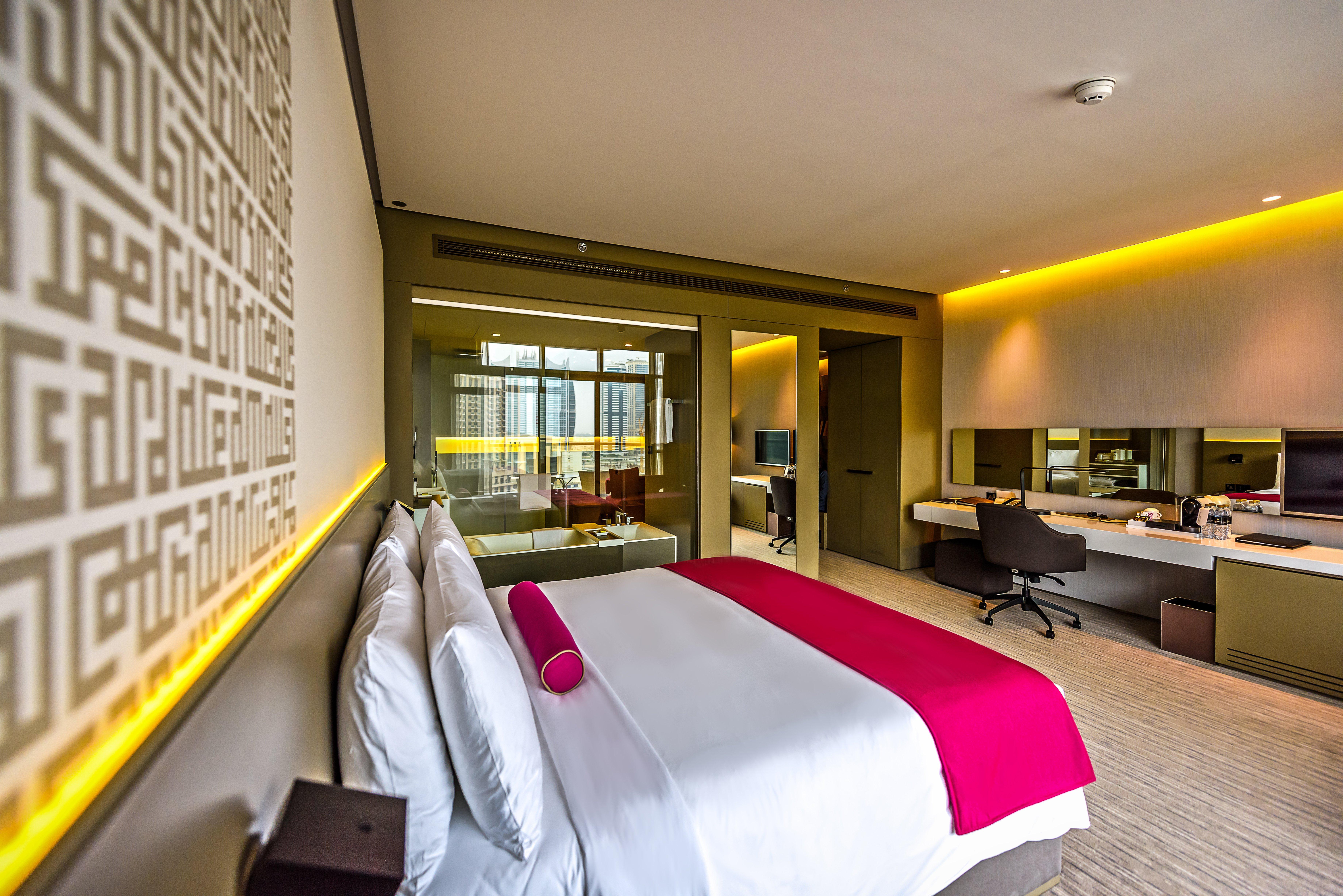 Intercontinental Dubai Marina By Ihg Hotel Kültér fotó Deluxe Suite