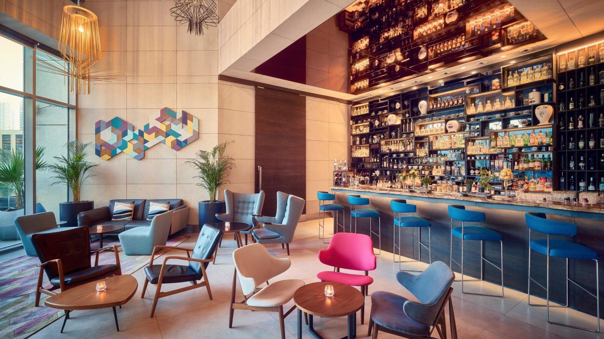Intercontinental Dubai Marina By Ihg Hotel Kültér fotó The Bar